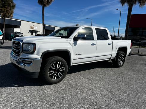 Used 2017 GMC Sierra 1500 SLT w/ SLT Preferred Package image 2