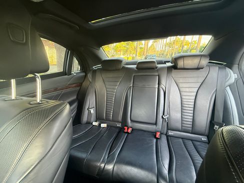 Used 2019 Mercedes-Benz S 560 Sedan image 22