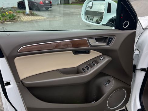 Used 2016 Audi Q5 2.0T Premium Plus w/ Technology Package AWD/4WD image 8