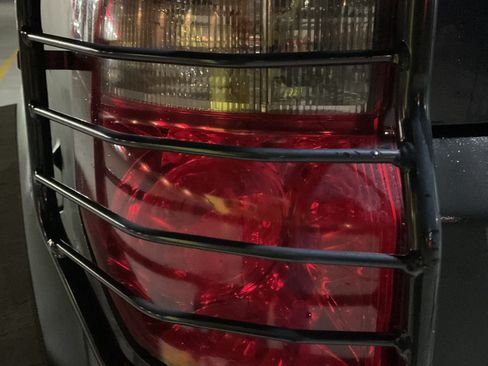 Used 2004 Honda Element LX image 10