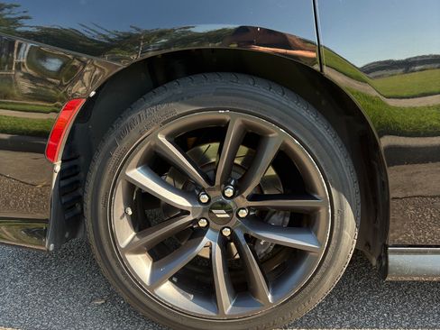 Used 2019 Dodge Charger Scat Pack w/ Technology Group RWD image 10