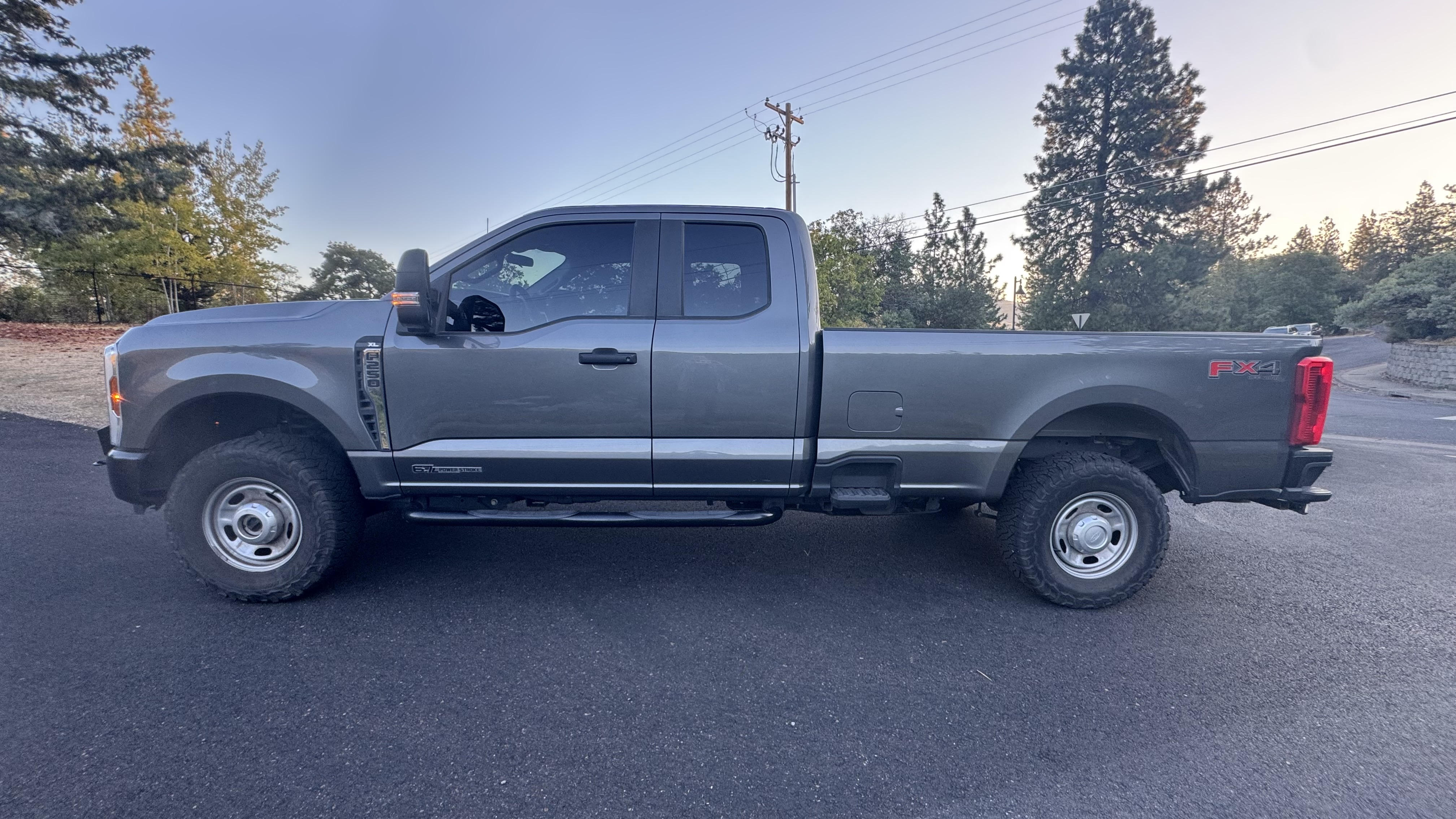Used 2025 Ford F250 XL w/ FX4 Off-Road Package AWD/4WD image 2