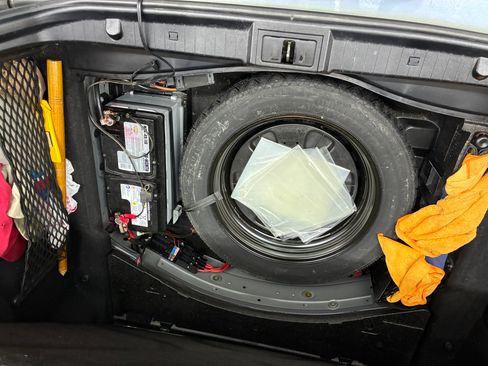 Used 2006 Mercedes-Benz E 320 CDI Sedan image 17