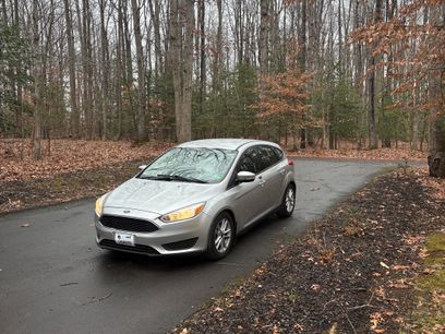 Used 2016 Ford Focus SE w/ SE Cold Weather Package
