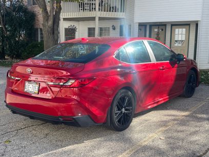 Used 2025 Toyota Camry SE w/ Multimedia Upgrade Package