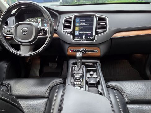 Used 2018 Volvo XC90 T6 Inscription w/ Convenience Package image 4