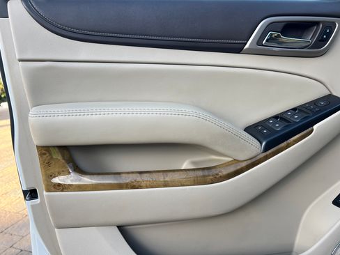 Used 2017 GMC Yukon Denali w/ Open Road Package image 9