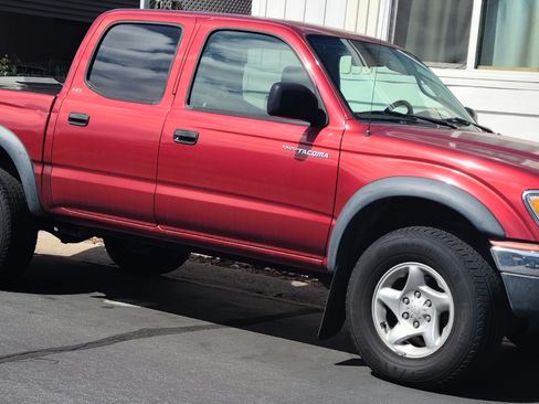 Used 2004 Toyota Tacoma 4x4 Double Cab image 2