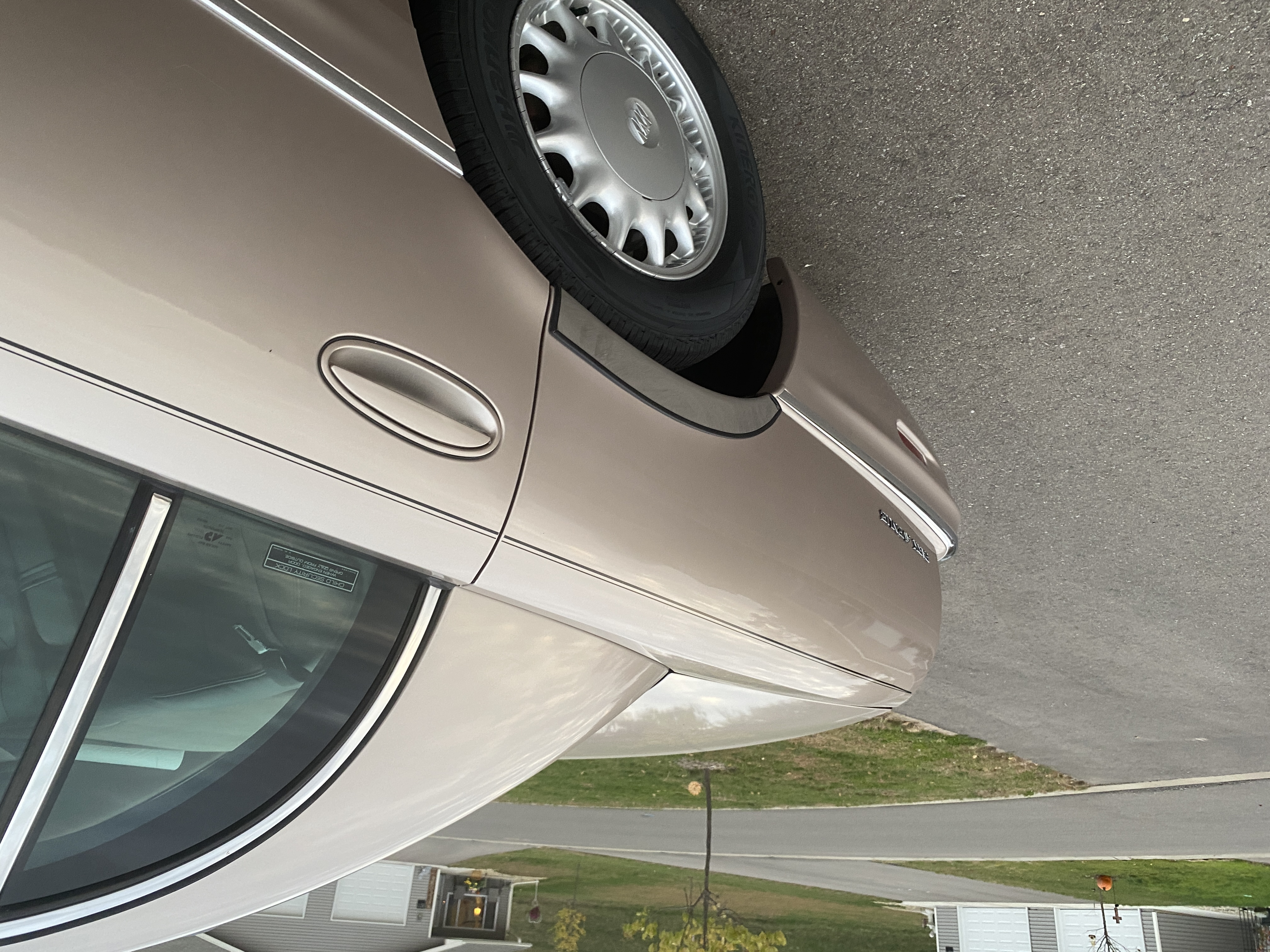 Used 1999 Buick Park Avenue FWD image 13