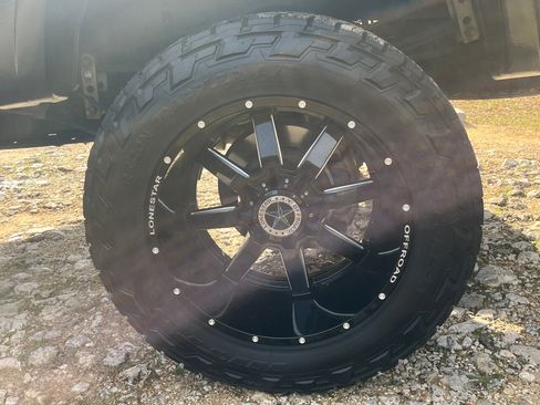 Used 2020 Ford F250 XLT w/ XLT Premium Package image 16