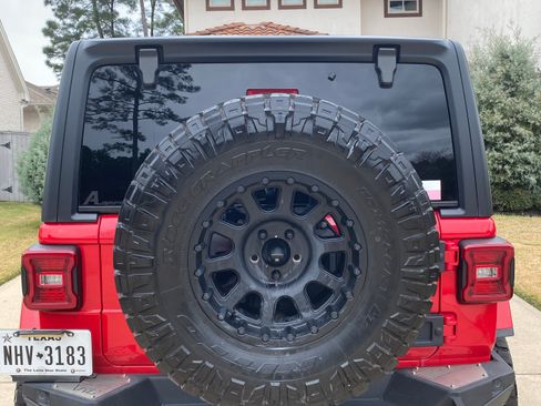 Used 2020 Jeep Wrangler Unlimited Rubicon w/ LED Lighting Group image 8