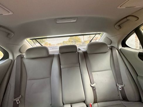 Used 2007 Lexus LS 460 RWD image 9
