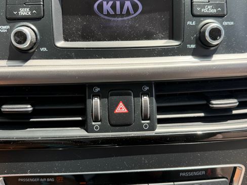 Used 2016 Kia Optima LX w/ LX Convenience Package FWD image 25