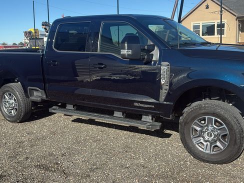 Used 2025 Ford F350 Lariat w/ FX4 Off-Road Package image 2