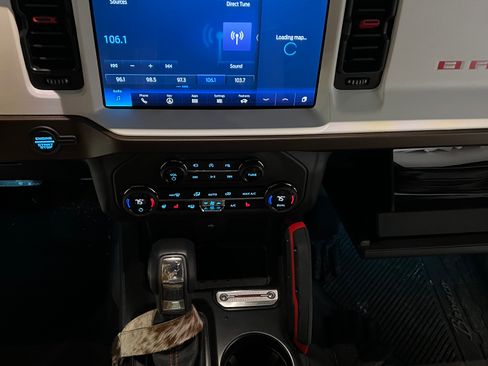 Used 2024 Ford Bronco Heritage Edition image 9