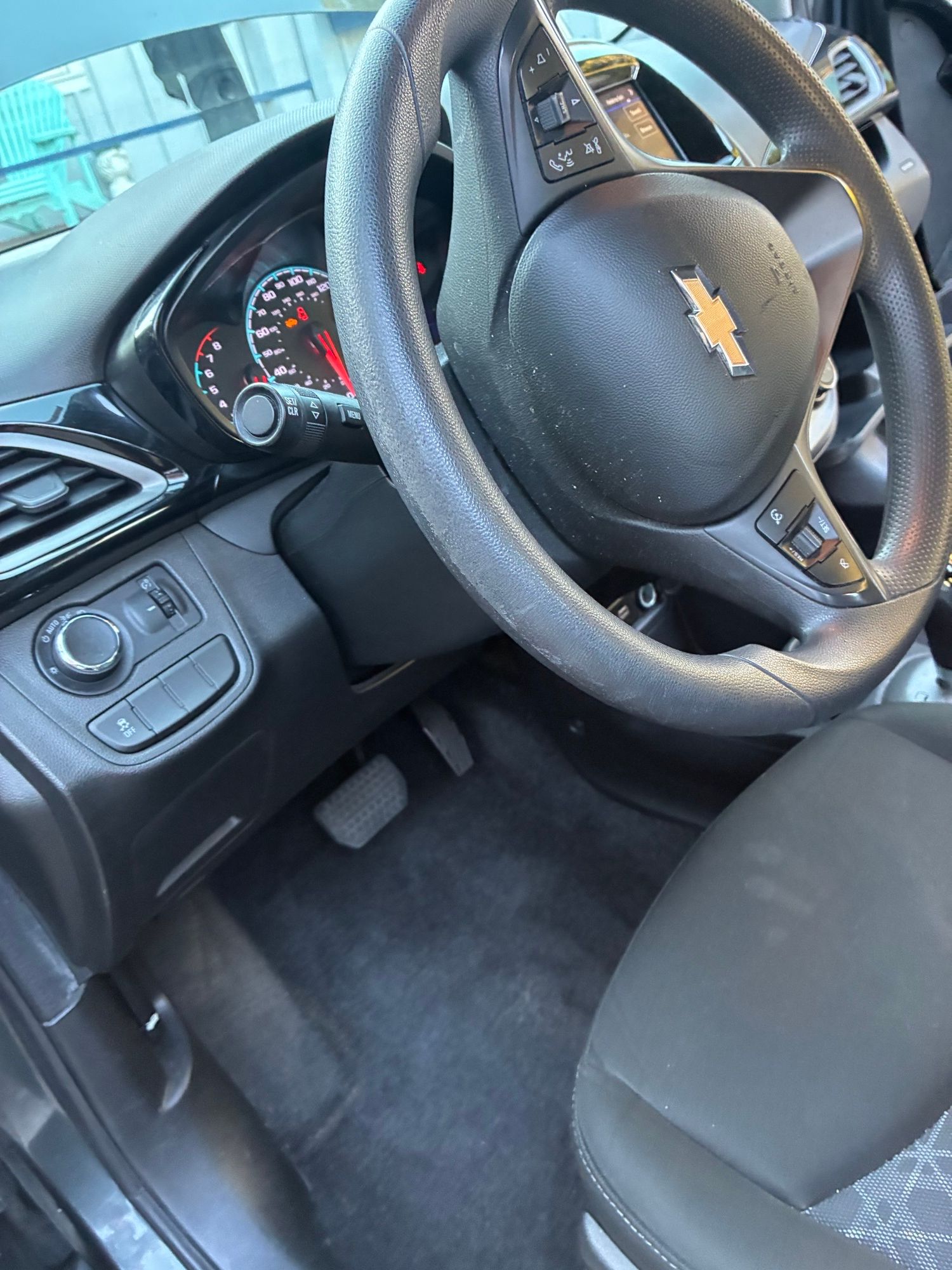 Used 2021 Chevrolet Spark LT FWD image 10