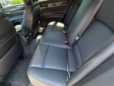 Used 2013 BMW 740i RWD image 16