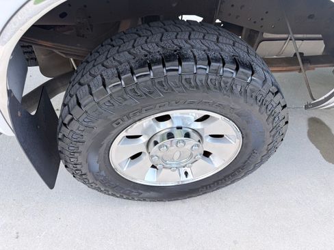 Used 2010 Ford F250 Lariat AWD/4WD image 9