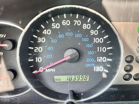 Used 2004 Toyota Land Cruiser AWD/4WD image 4
