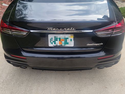 Used 2022 Maserati Quattroporte Modena image 6