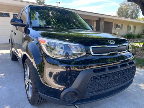 Used 2015 Kia Soul image 14