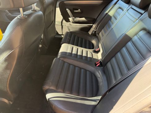 Used 2013 Volkswagen CC Lux image 8