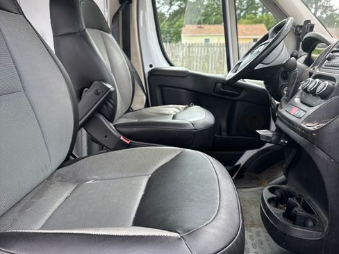 Used 2017 RAM ProMaster 1500 FWD image 8