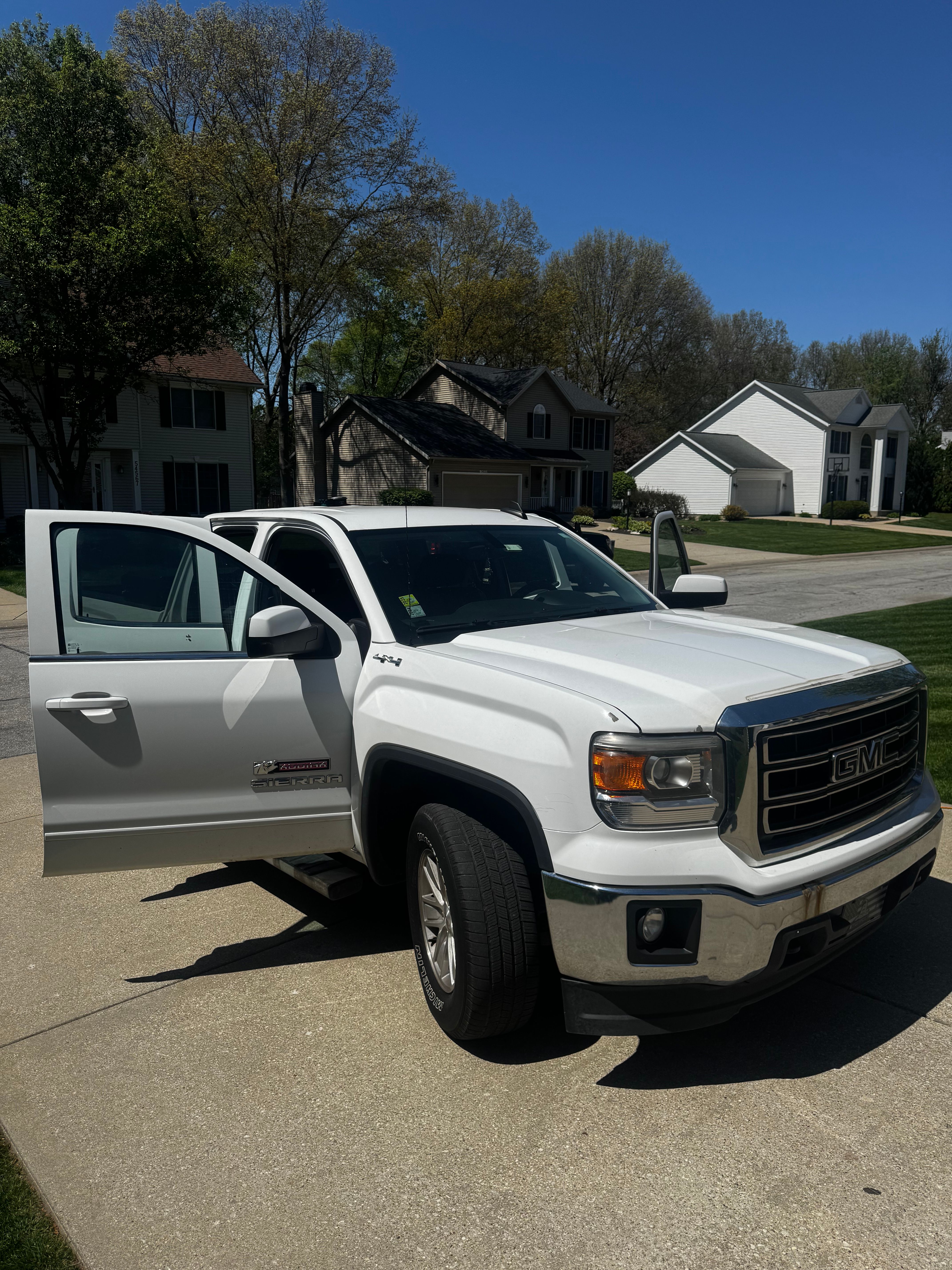 Used 2015 GMC Sierra 1500 SLE AWD/4WD image 2
