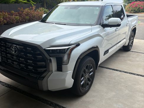 Used 2022 Toyota Tundra Platinum w/ Advanced Package RWD image 1
