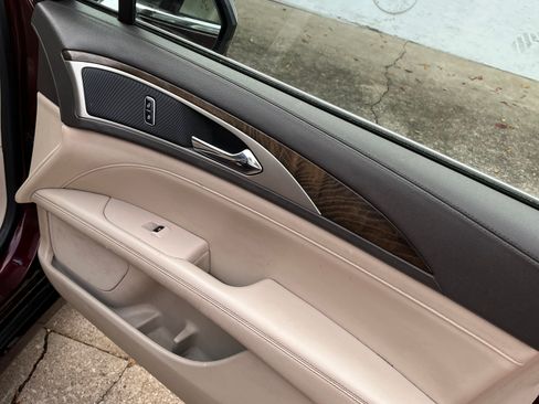 Used 2017 Lincoln MKZ Reserve w/ Climate Package image 20