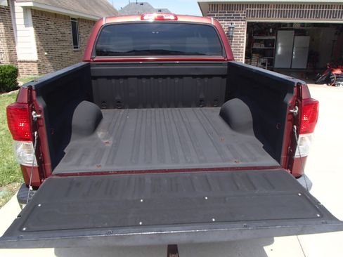 Used 2010 Toyota Tundra SR5 RWD image 12