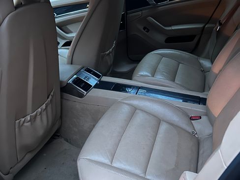 Used 2013 Porsche Panamera 4S image 8