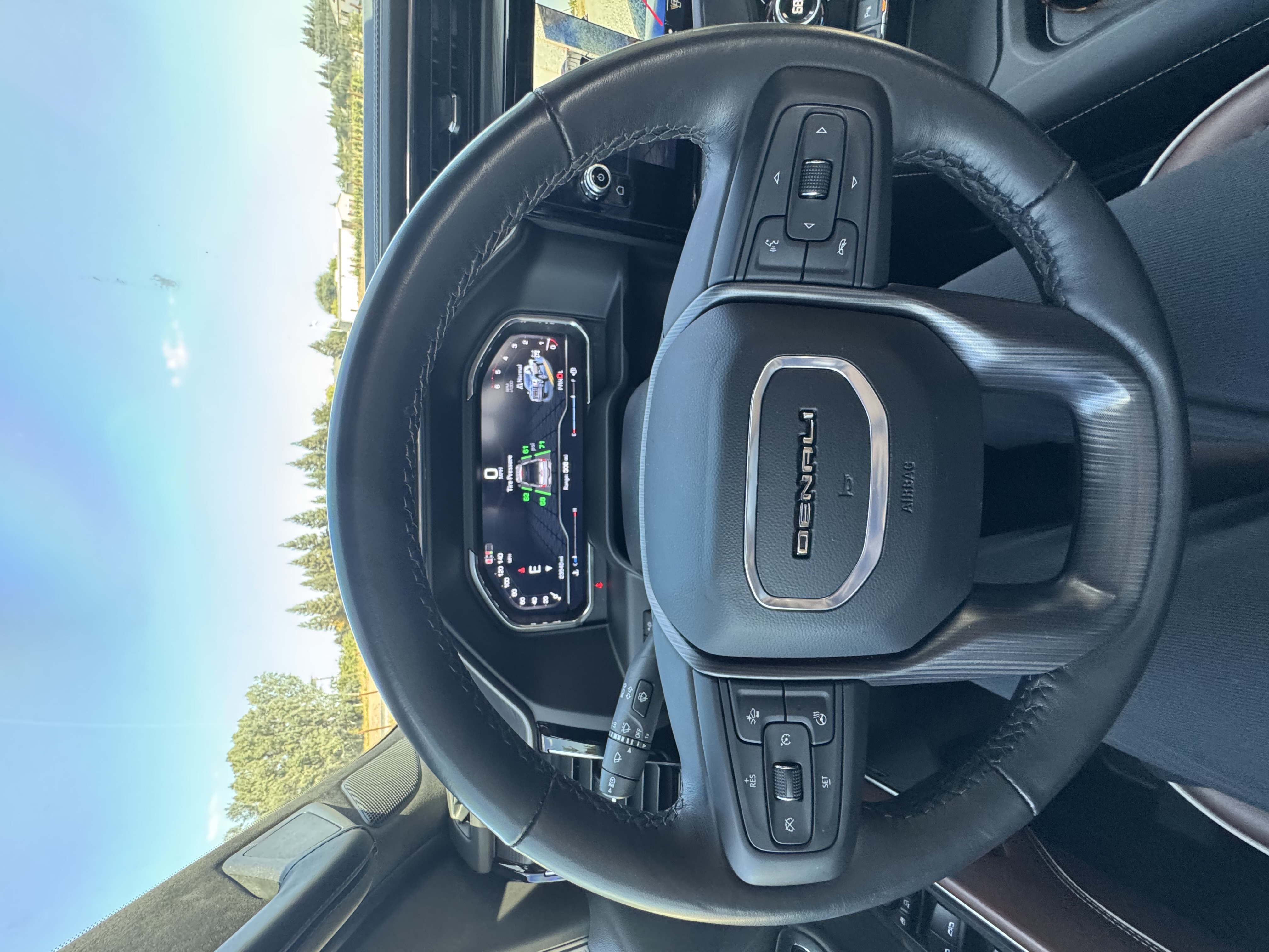 Used 2024 GMC Sierra 2500 Denali Ultimate AWD/4WD image 16
