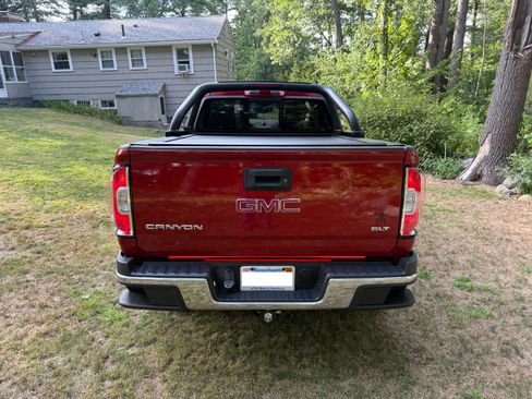Used 2016 GMC Canyon SLT w/ Driver Alert Package image 8