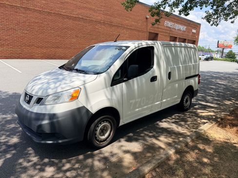 Used 2015 Nissan NV200 S FWD image 10