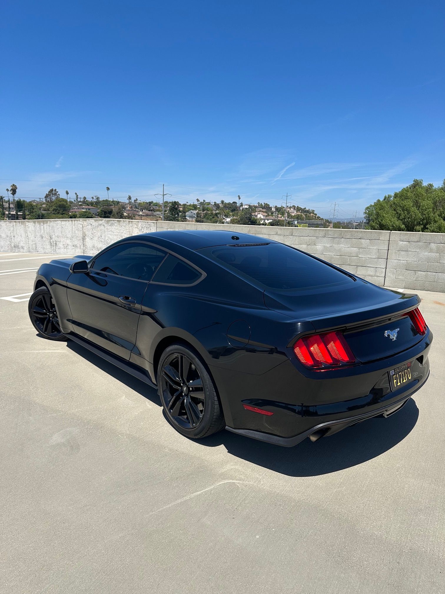 Used 2016 Ford Mustang Premium w/ Ecoboost Performance Package RWD image 4