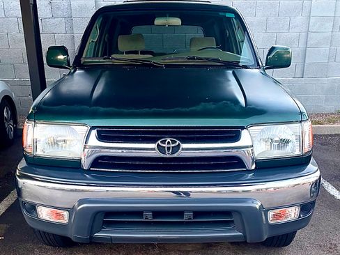 Used 2001 Toyota 4Runner SR5 image 4