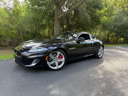 Used 2012 Jaguar XKR R RWD image 4