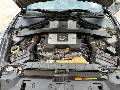 Used 2017 Nissan 370Z Sport Coupe 2D image 10