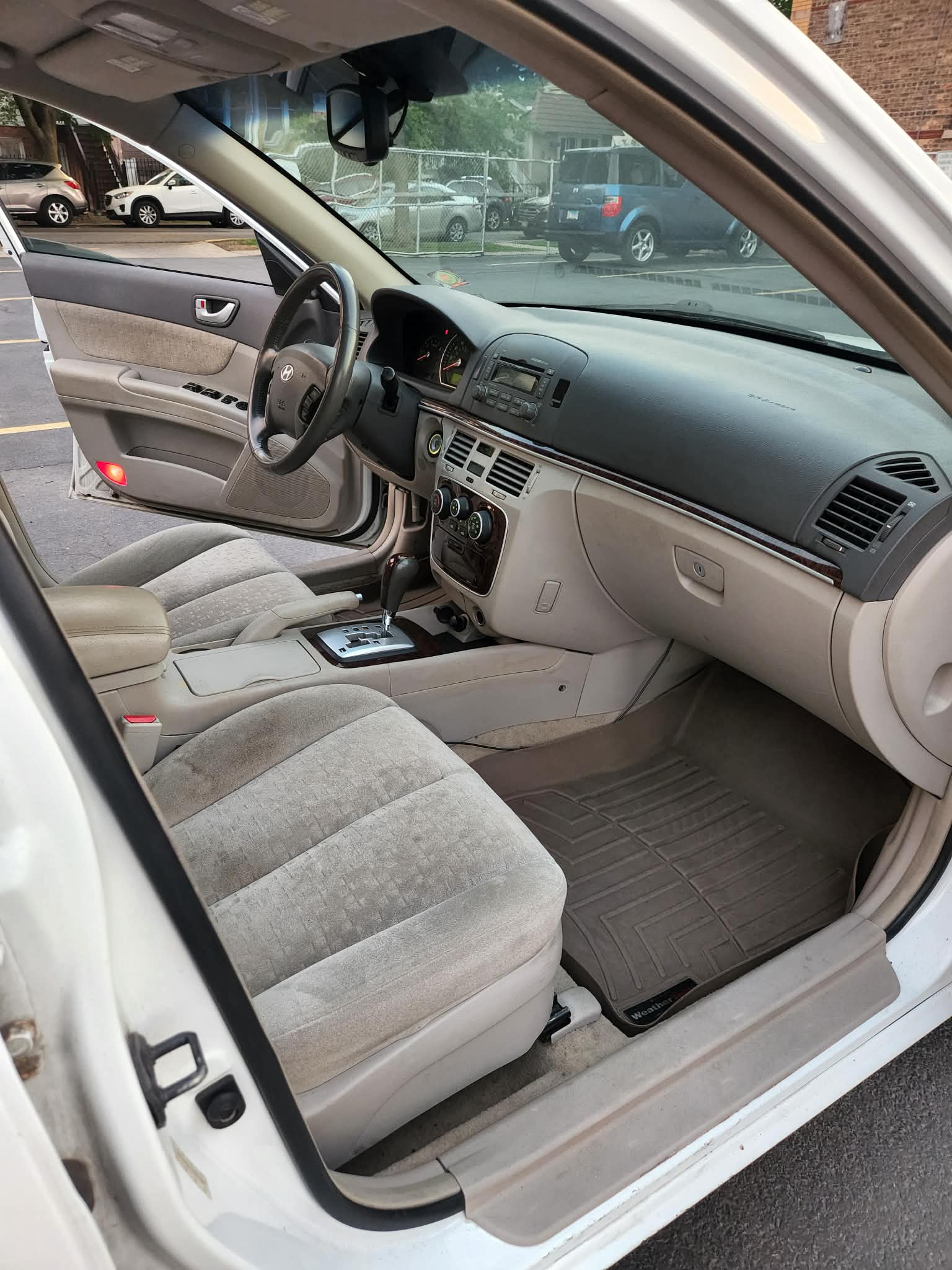 Used 2007 Hyundai Sonata SE FWD image 2