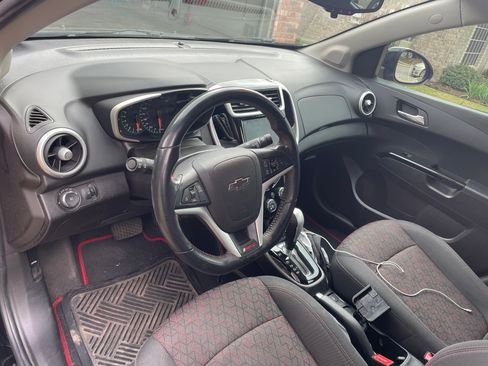 Used 2019 Chevrolet Sonic LT w/ RS Package image 6
