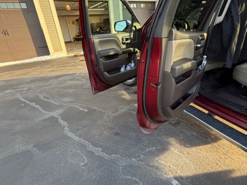 Used 2016 GMC Sierra 1500 Denali w/ Enhanced Driver Alert Package image 17