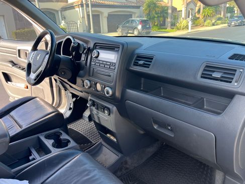 Used 2006 Honda Ridgeline RTL image 6