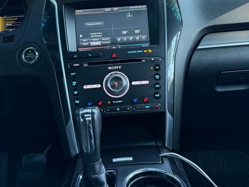 Used 2016 Ford Explorer Sport w/ Equipment Group 401A image 17