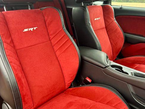 Used 2015 Dodge Challenger SRT Hellcat image 20