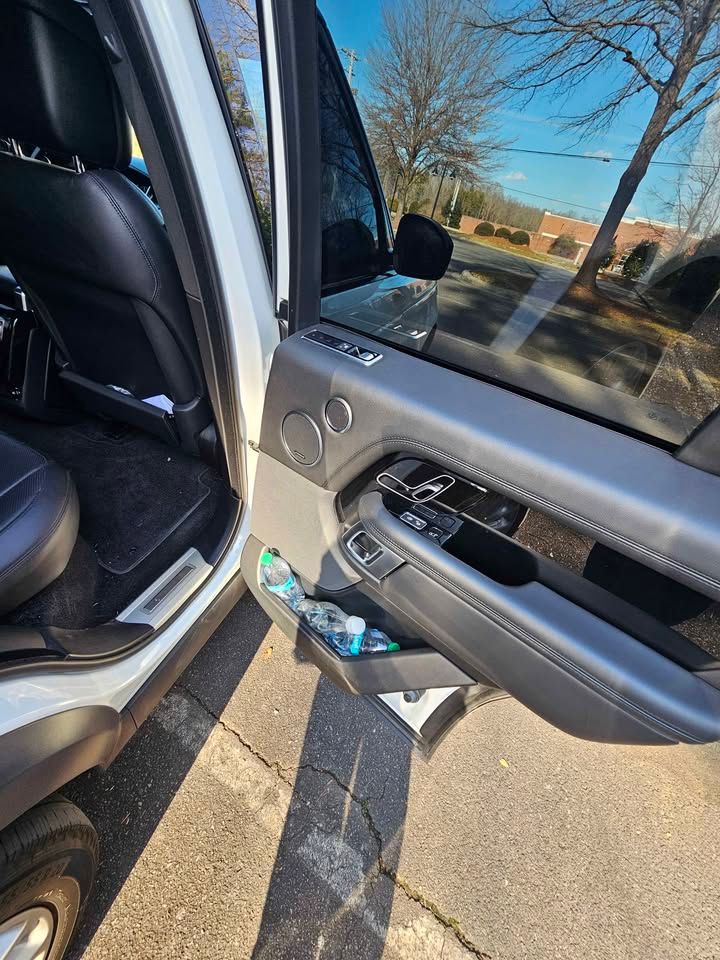 Used 2019 Land Rover Range Rover HSE AWD/4WD image 21