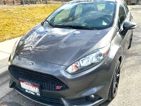 Used 2017 Ford Fiesta ST image 1