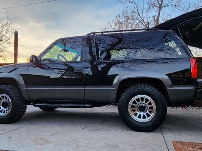 Used 1998 Chevrolet Tahoe 4WD 2-Door w/ Preferred Equipment Group 2