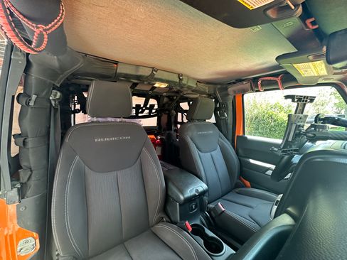 Used 2013 Jeep Wrangler Rubicon w/ PWR Convenience Group AWD/4WD image 13