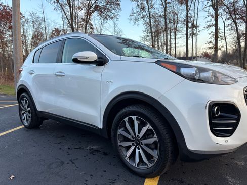 Used 2017 Kia Sportage EX w/ EX Technology Package image 17